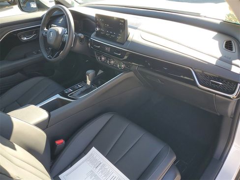 Certified 2025 Acura ADX FWD image 4