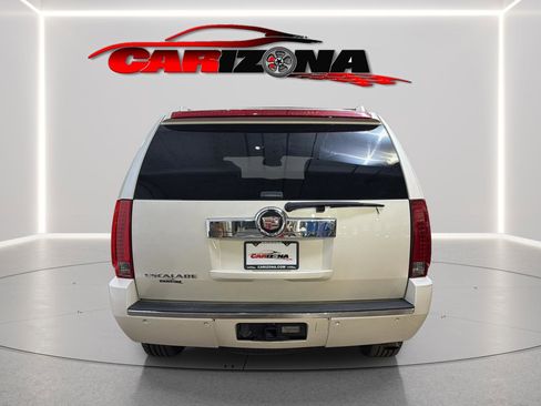 Used 2007 Cadillac Escalade AWD w/ Climate Package image 13