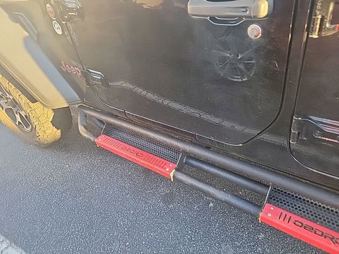 Used 2022 Jeep Wrangler Unlimited Rubicon image 18