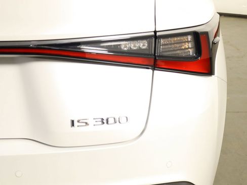 Used 2024 Lexus IS 300 w/ Comfort Package image 41
