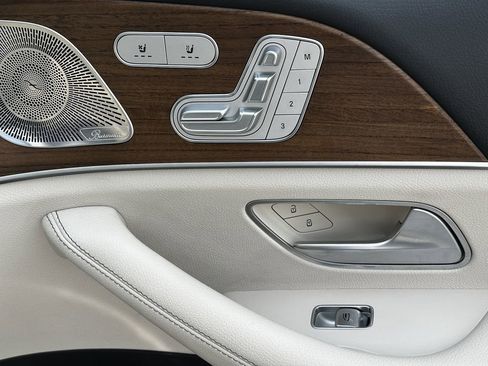 Certified 2024 Mercedes-Benz GLS 450 4MATIC image 17