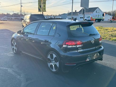 Used 2011 Volkswagen GTI w/ Convenience Package image 7
