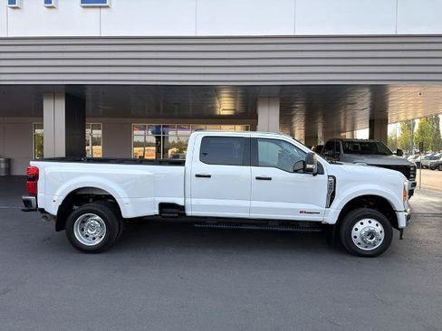 Certified 2025 Ford F450 XLT w/ 360-Degree Camera Package AWD/4WD image 9