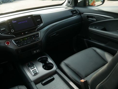 Used 2023 Honda Ridgeline RTL image 11