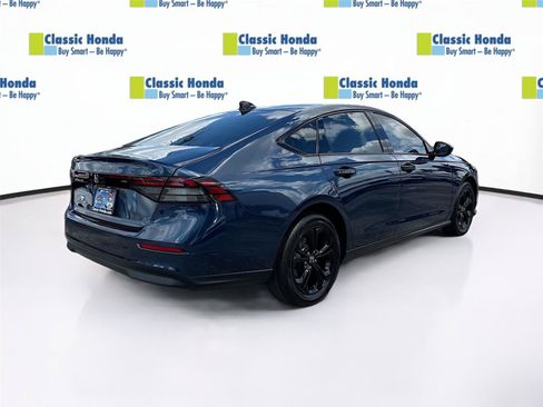 Certified 2025 Honda Accord SE image 8