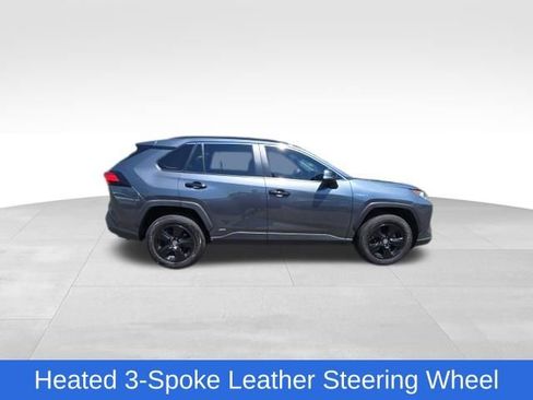 Used 2021 Toyota RAV4 XLE w/ Convenience Package AWD/4WD image 11