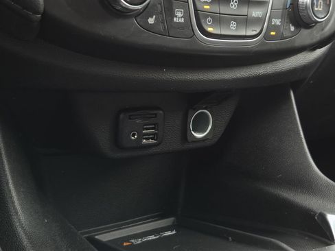 Used 2023 Chevrolet Traverse High Country w/ LPO, Floor Liner Package FWD image 32