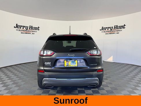 Used 2022 Jeep Cherokee Limited image 6