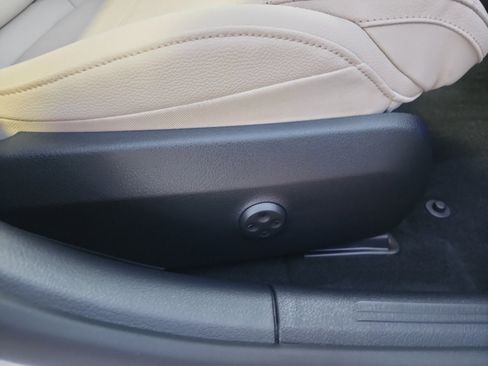 Certified 2025 Mercedes-Benz C 300 4MATIC Sedan image 27