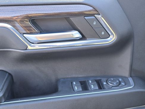 Used 2024 Chevrolet Silverado 1500 LT image 33