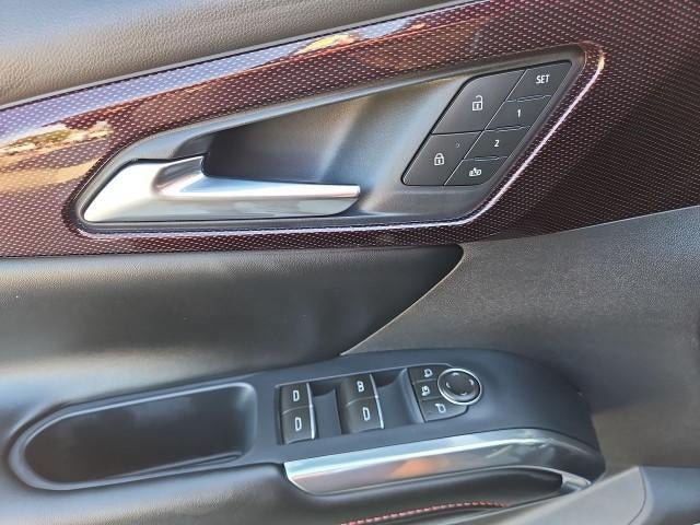 New 2027 Chevrolet Traverse RS FWD image 23