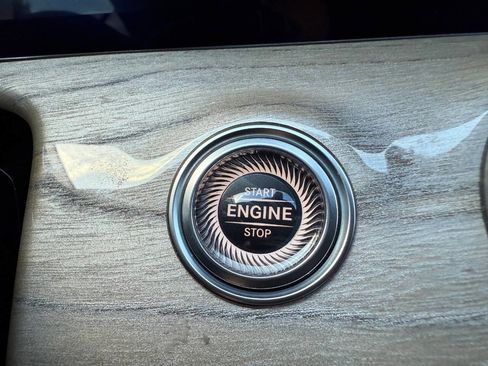 Used 2020 Mercedes-Benz E 450 Coupe image 38