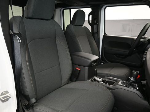 New 2026 Jeep Gladiator Sport image 34