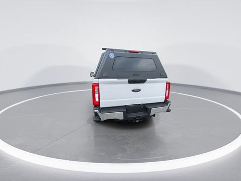 Used 2025 Ford F250 XLT AWD/4WD image 7