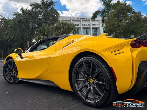 Used 2024 Ferrari SF90 Spider AWD/4WD image 44