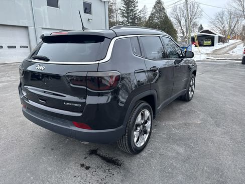 Used 2019 Jeep Compass Limited image 3