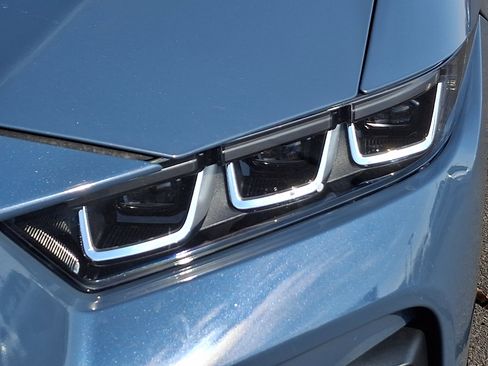 Used 2025 Ford Mustang GT Premium image 9