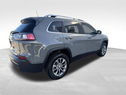 Used 2020 Jeep Cherokee Latitude Plus w/ Comfort/Convenience Group image 4
