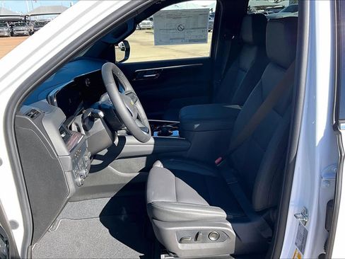 New 2026 Chevrolet Suburban LT w/ Comfort Package image 10