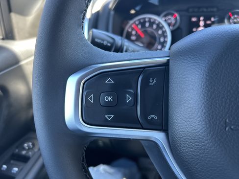 New 2026 RAM 1500 4x4 Crew Cab image 39