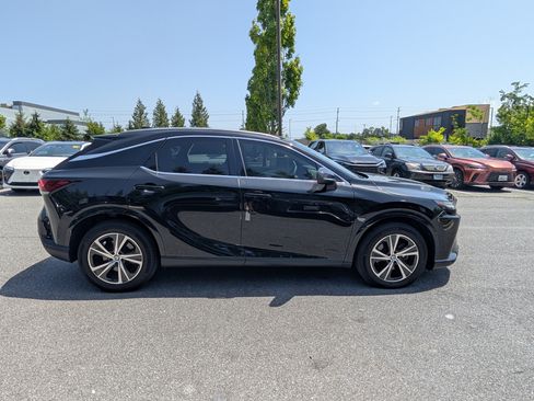 Used 2023 Lexus RX 350 Premium w/ Accessory Package AWD/4WD image 2