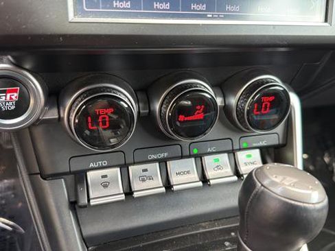 Used 2022 Toyota GR86 RWD image 19
