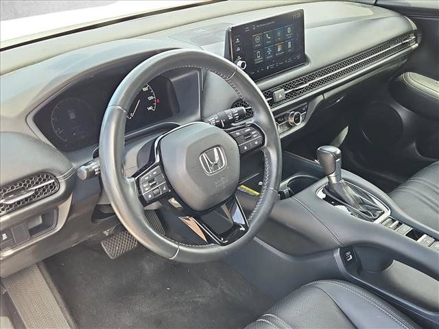 Used 2023 Honda HR-V EX-L image 11