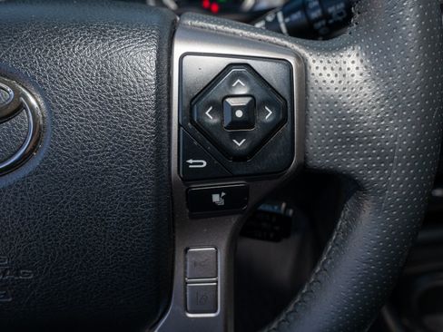 Used 2022 Toyota 4Runner Limited image 31