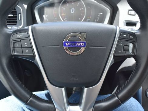 Used 2016 Volvo V60 T5 Premier FWD image 22