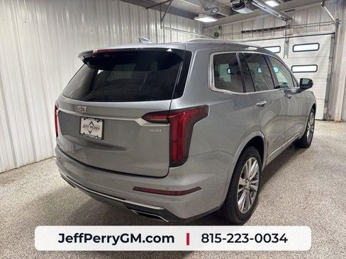 Used 2024 Cadillac XT6 Premium Luxury w/ Technology Package AWD/4WD image 3