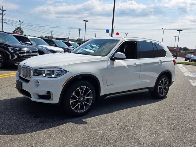 Used 2018 BMW X5 xDrive35i w/ M Sport Package AWD/4WD image 3