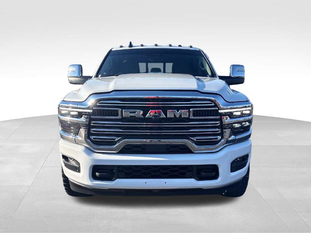 Used 2025 RAM 2500 Laramie AWD/4WD image 8