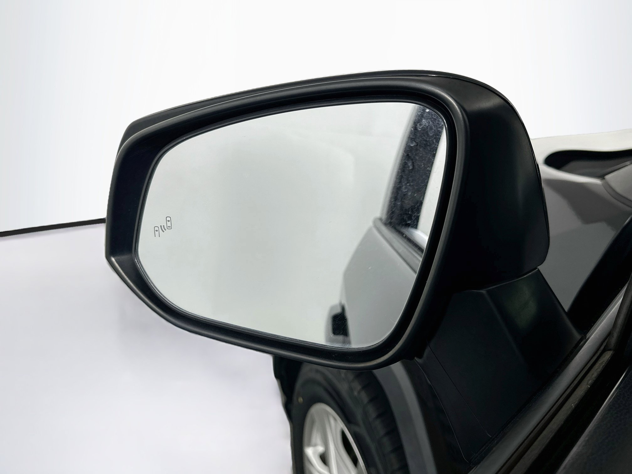 Used 2021 Toyota RAV4 XLE FWD image 16