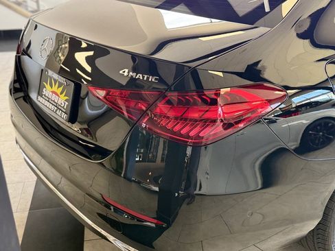 Used 2025 Mercedes-Benz C 300 4MATIC Sedan image 15