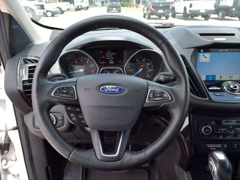 Used 2018 Ford Escape Titanium FWD image 6