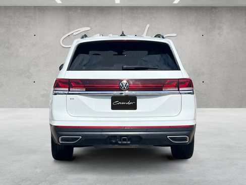 Used 2025 Volkswagen Atlas SE image 15