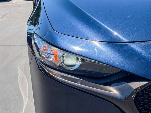 Used 2021 MAZDA MAZDA3 s FWD image 7