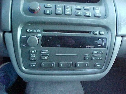 Used 2005 Cadillac De Ville FWD image 18