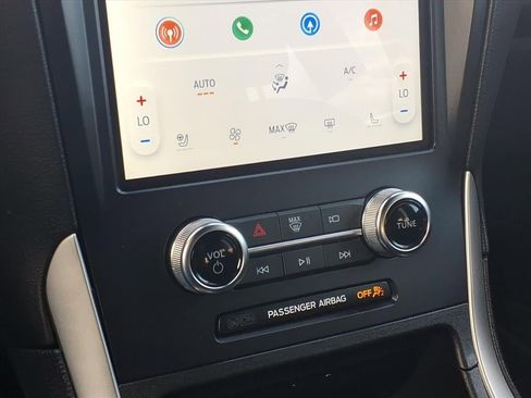 Used 2024 Ford Edge ST-Line image 28