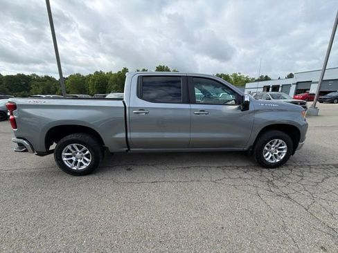 Used 2023 Chevrolet Silverado 1500 LT AWD/4WD image 8