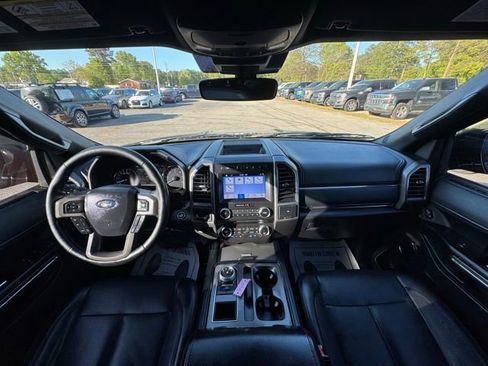 Used 2018 Ford Expedition XLT w/ Equipment Group 202A image 18