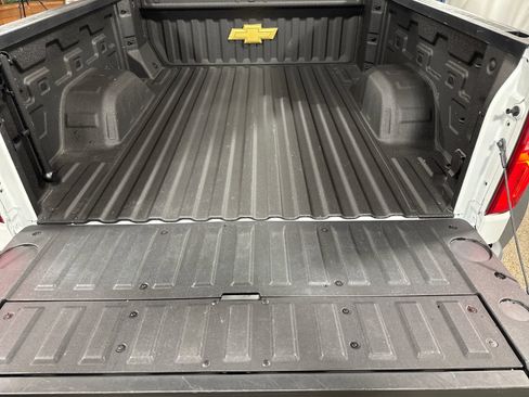 Used 2025 Chevrolet Silverado 1500 LTZ w/ LTZ Premium Package AWD/4WD image 28