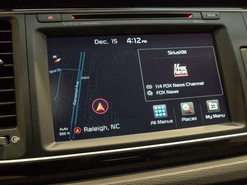 Used 2015 Kia Sedona SX image 13