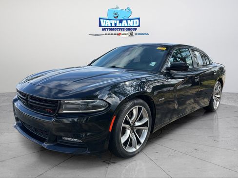 Used 2015 Dodge Charger R/T image 32