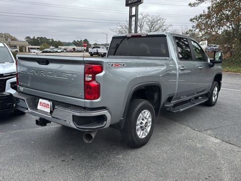 Used 2024 Chevrolet Silverado 2500 LT image 5