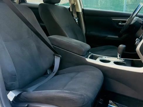 Used 2015 Nissan Altima 2.5 SV w/ Convenience Package FWD image 11