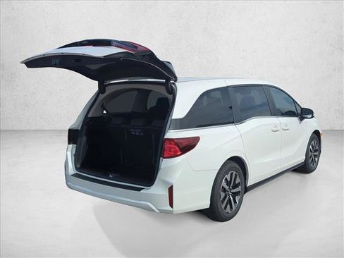 New 2026 Honda Odyssey EX-L image 8