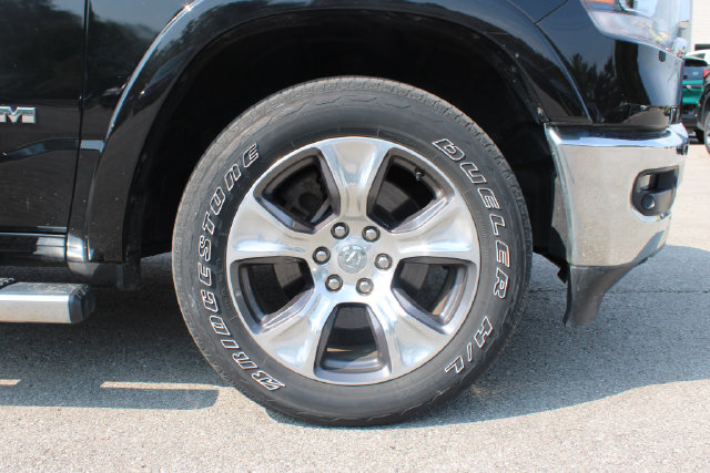 Used 2019 RAM 1500 Laramie AWD/4WD image 39