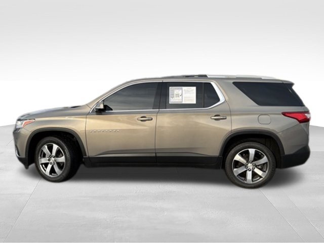 Used 2018 Chevrolet Traverse LT FWD image 2
