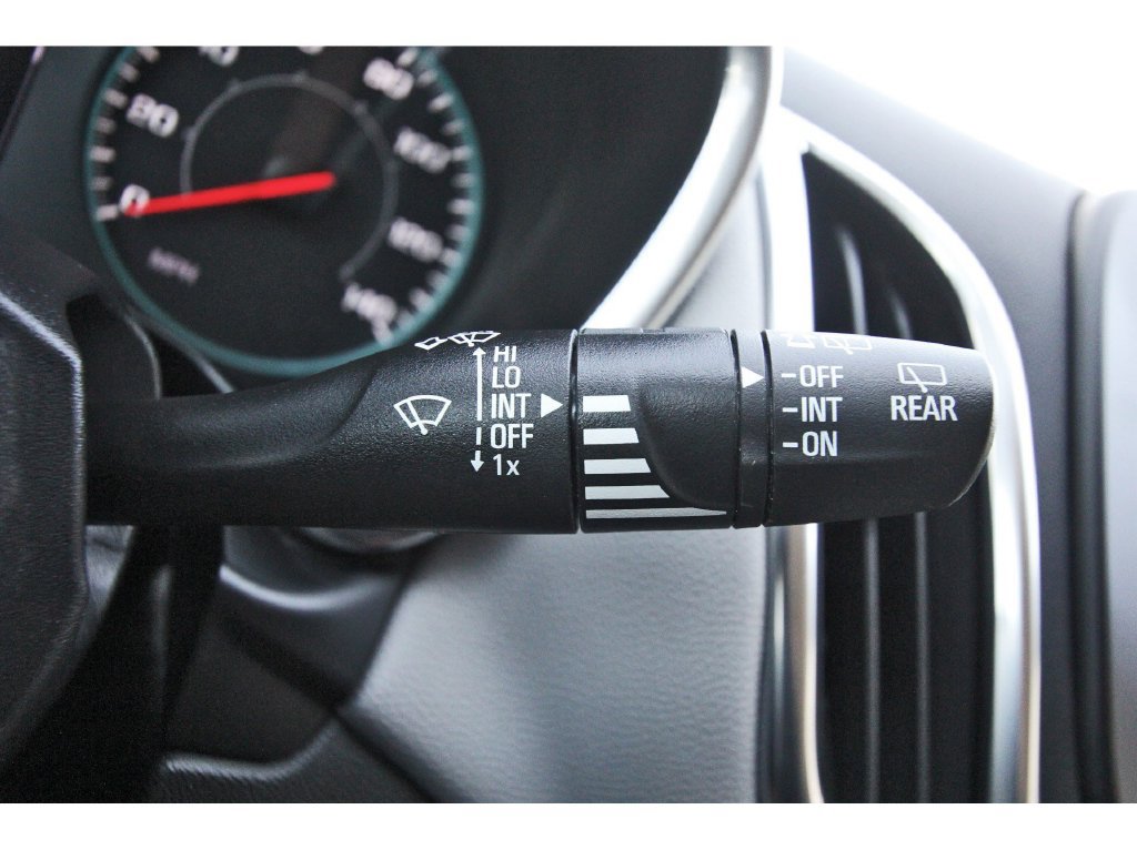Used 2024 Chevrolet Equinox LS FWD image 21